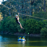 Tirolesa cruce hacia la isla